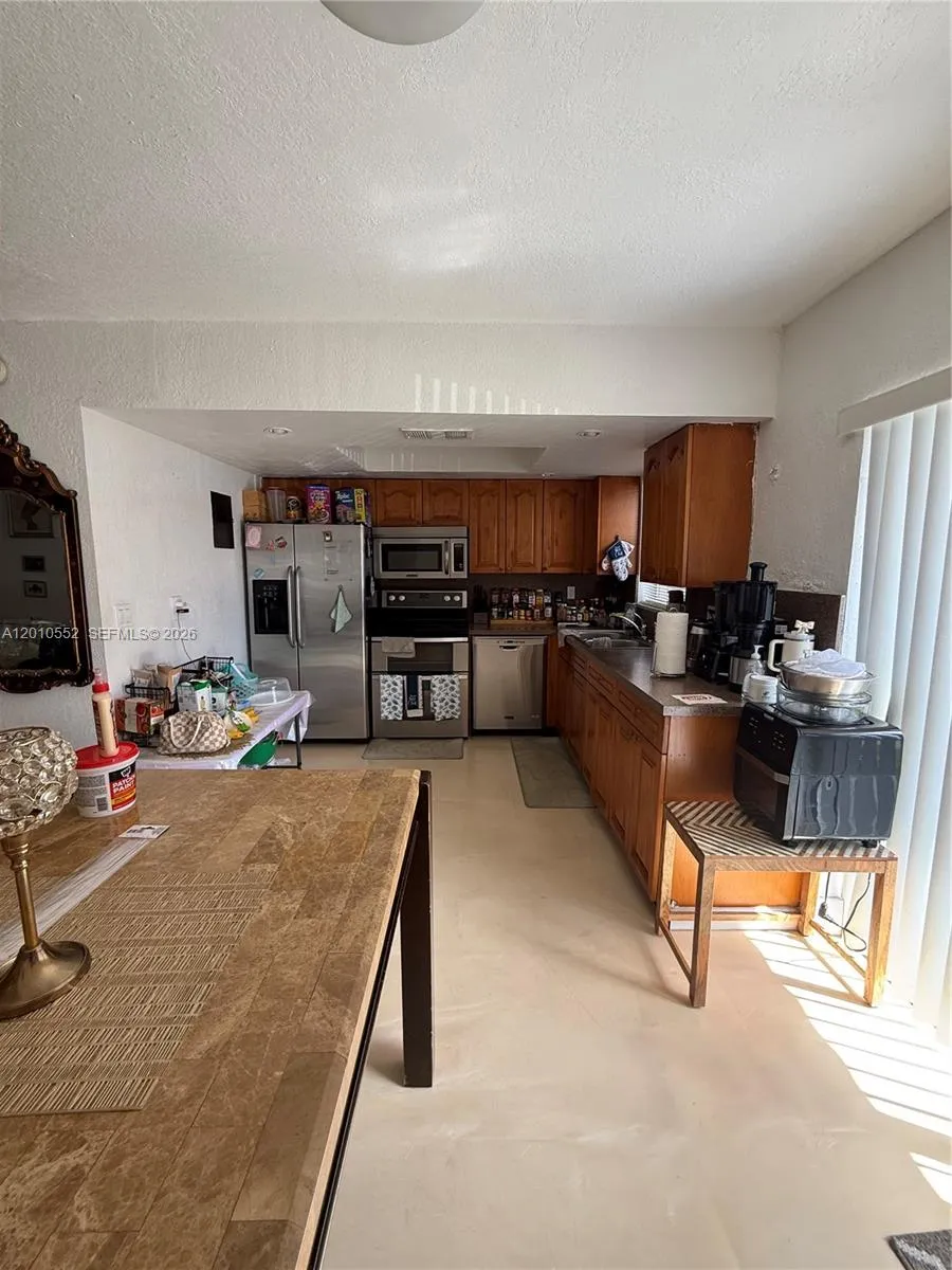 5231 NW 27th St # 8A, Lauderhill FL 33313