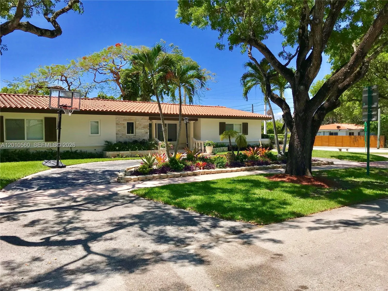 1542 Siena Ave, Coral Gables FL 33146