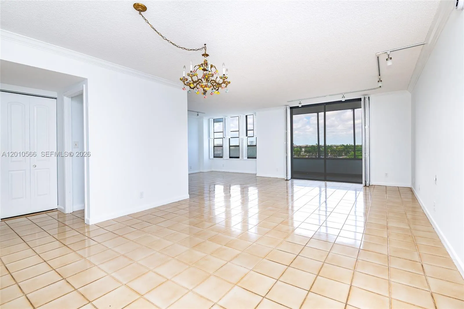 600 Three Islands Blvd # 402, Hallandale Beach FL 33009