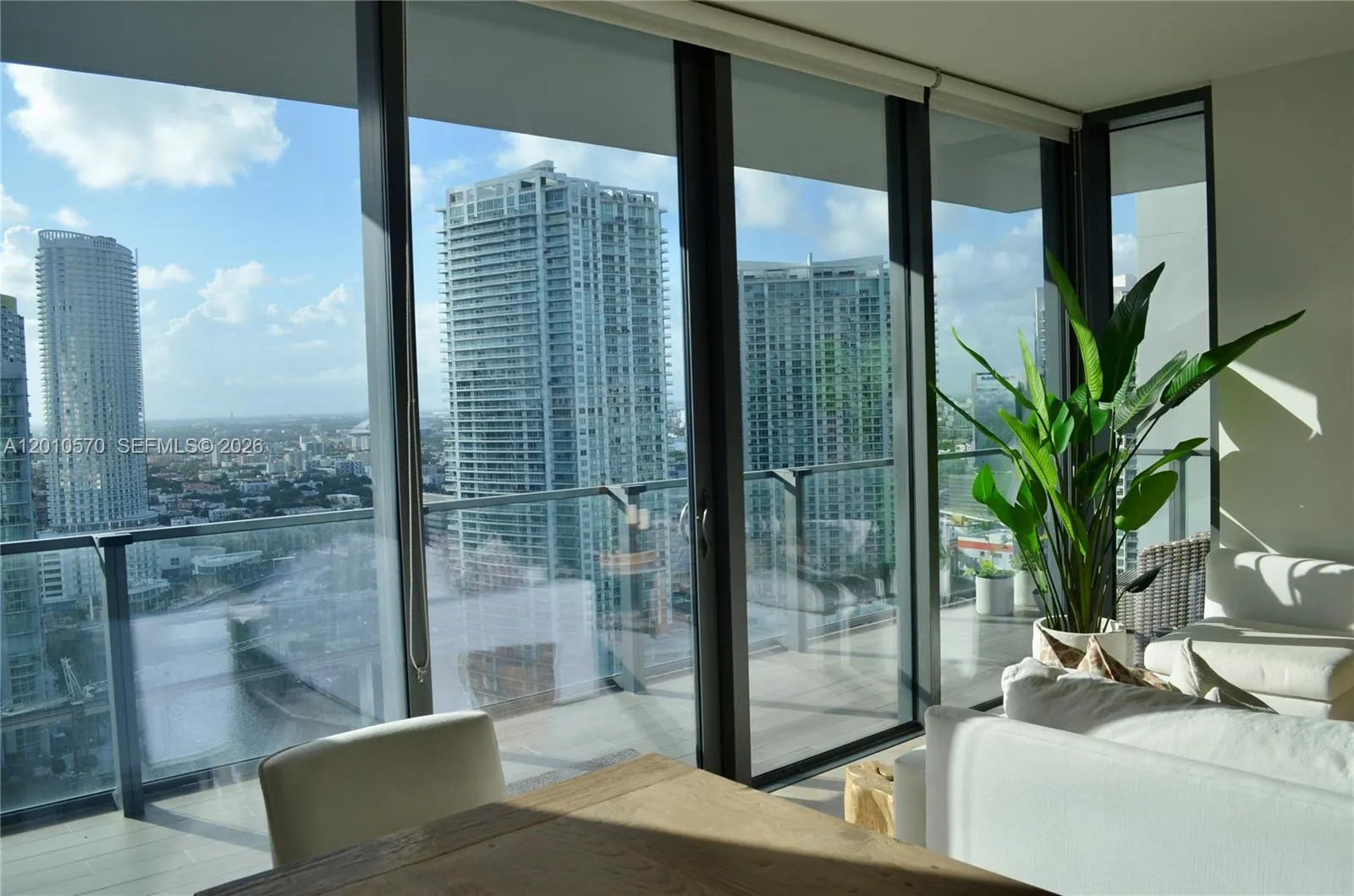 68 SE 6th St # 2708, Miami FL 33131