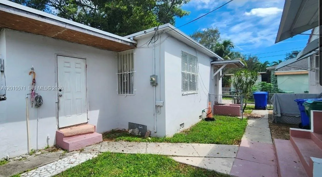 405 NW 64th St # 3, Miami FL 33150