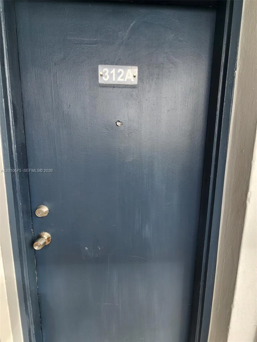 2101 Normandy Dr # 312A, Miami Beach FL 33141