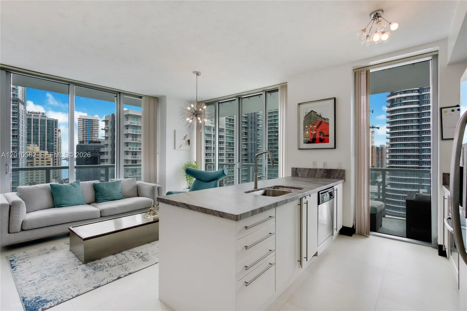 79 SW 12th St, Miami FL 33130