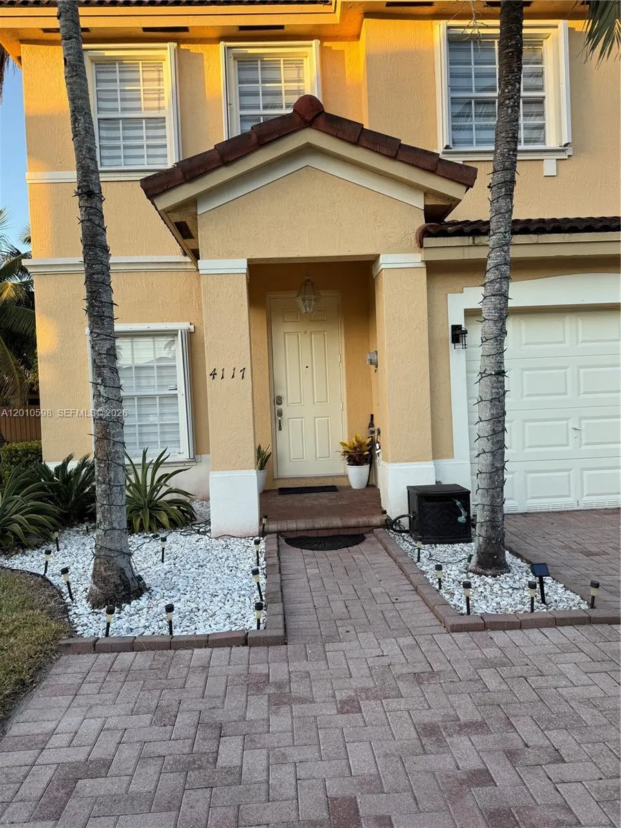 4117 NE 24th Dr, Homestead FL 33033