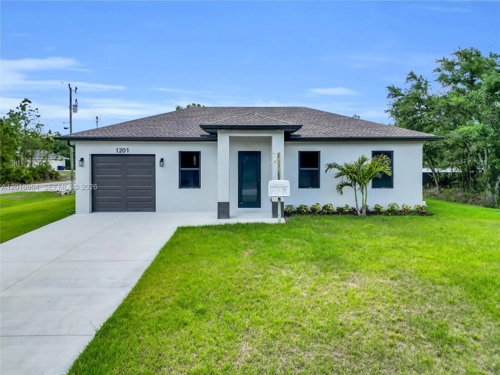 1201 E 7th ST, Lehigh Acres FL 33972