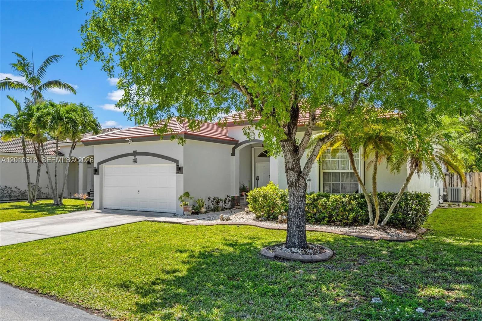 3090 SE 7th Pl, Homestead FL 33033