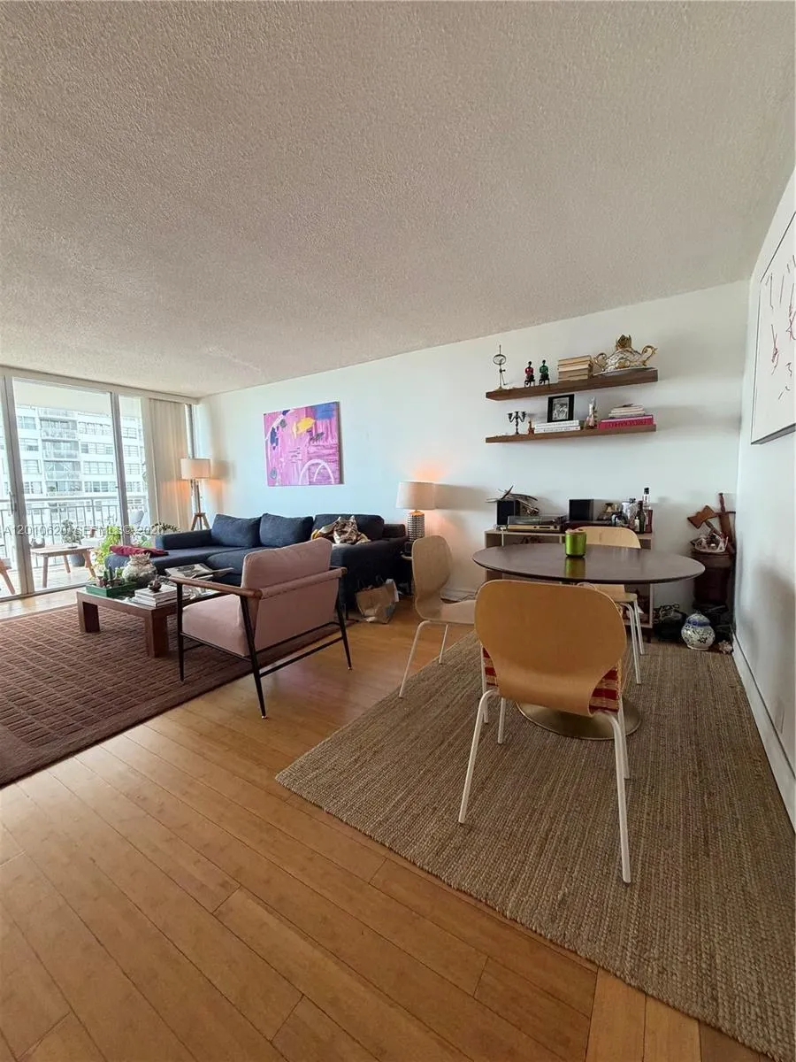 18061 Biscayne Blvd # 601, Aventura FL 33160