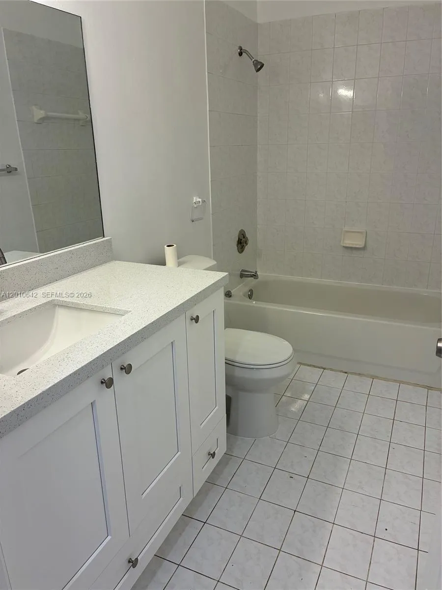 7640 SW 153 Ct # 207, Miami FL 33193