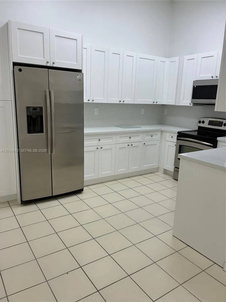 7640 SW 153 Ct # 207, Miami FL 33193