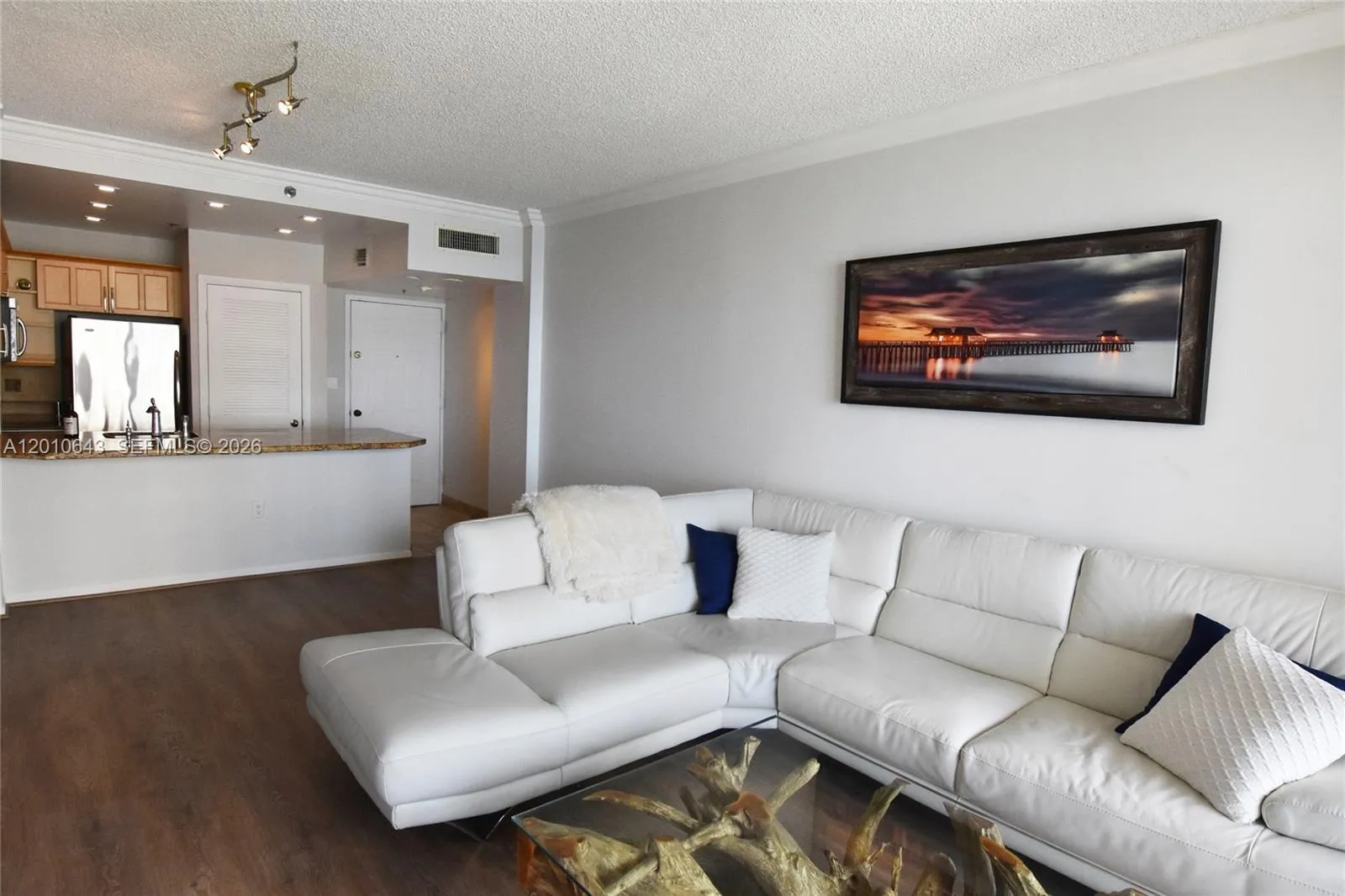 540 Brickell Key Dr, Miami FL 33131