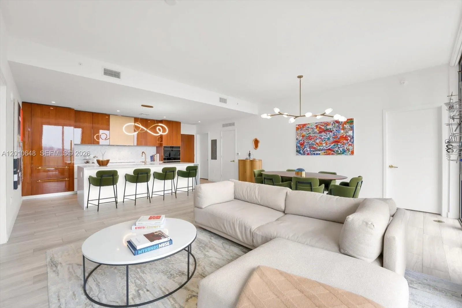 2678 Tigertail Ave # 1404, Miami FL 33133