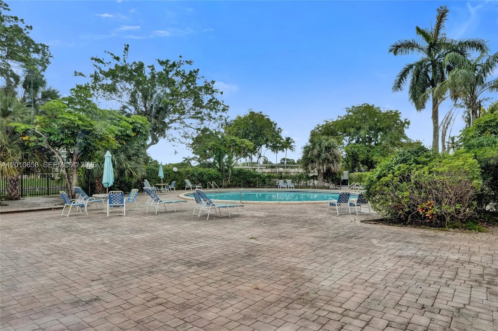 5950 Del Lago Cir # 104, Sunrise FL 33313