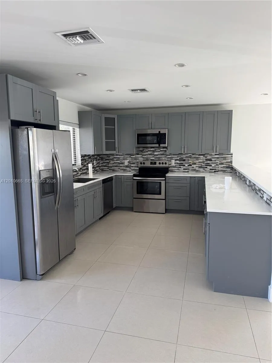 3155 SW 132nd Ave, Miami FL 33175