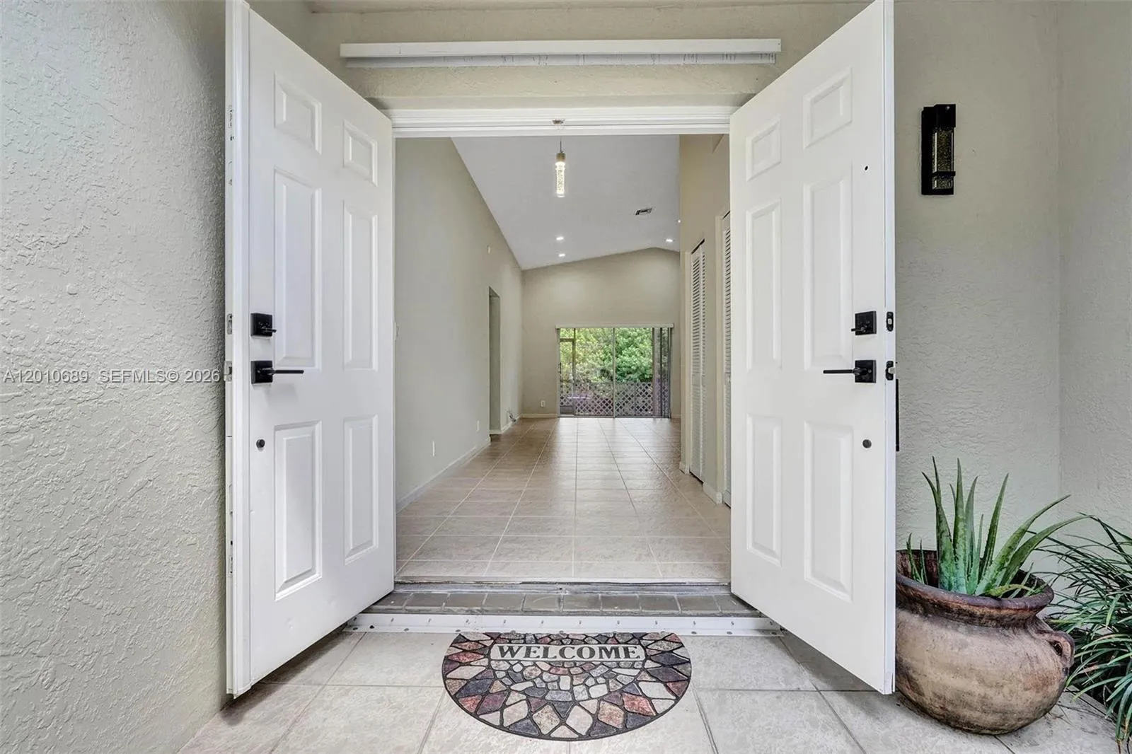 10219 NW 48th Mnr, Coral Springs FL 33076