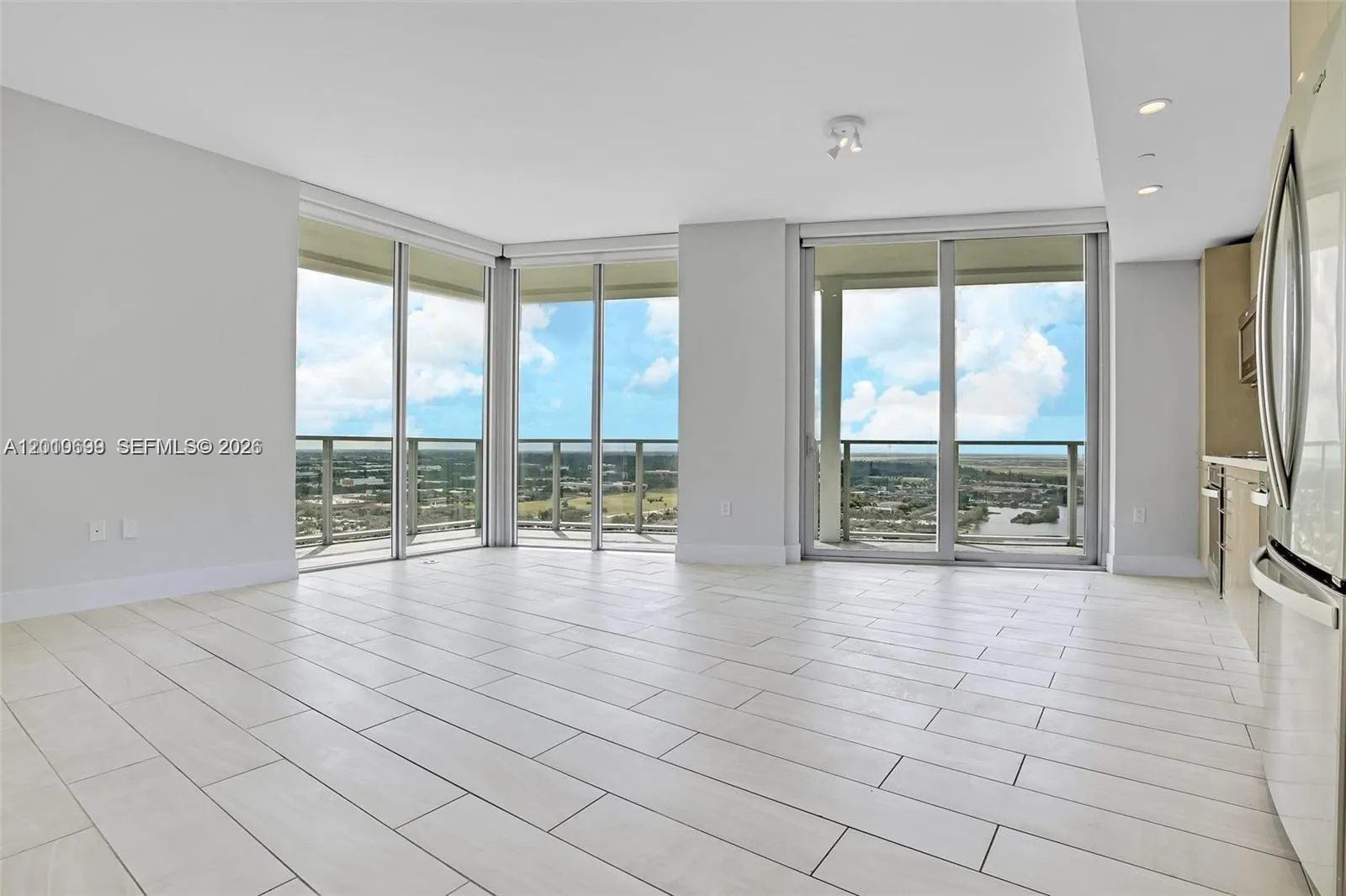 2000 Metropica Way # 2204, Sunrise FL 33323