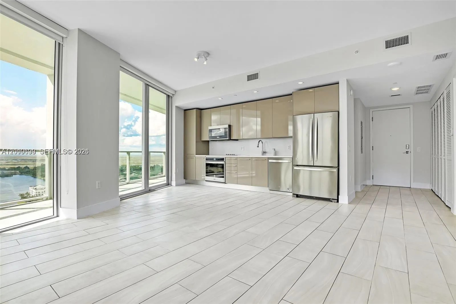 2000 Metropica Way # 2204, Sunrise FL 33323