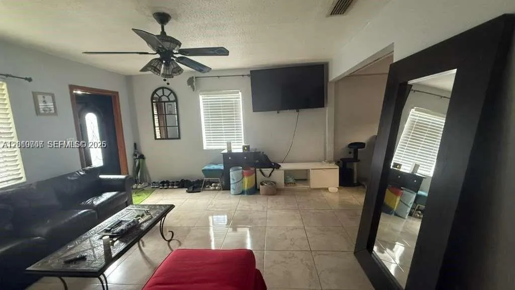 2411 Hayes St, Hollywood FL 33020