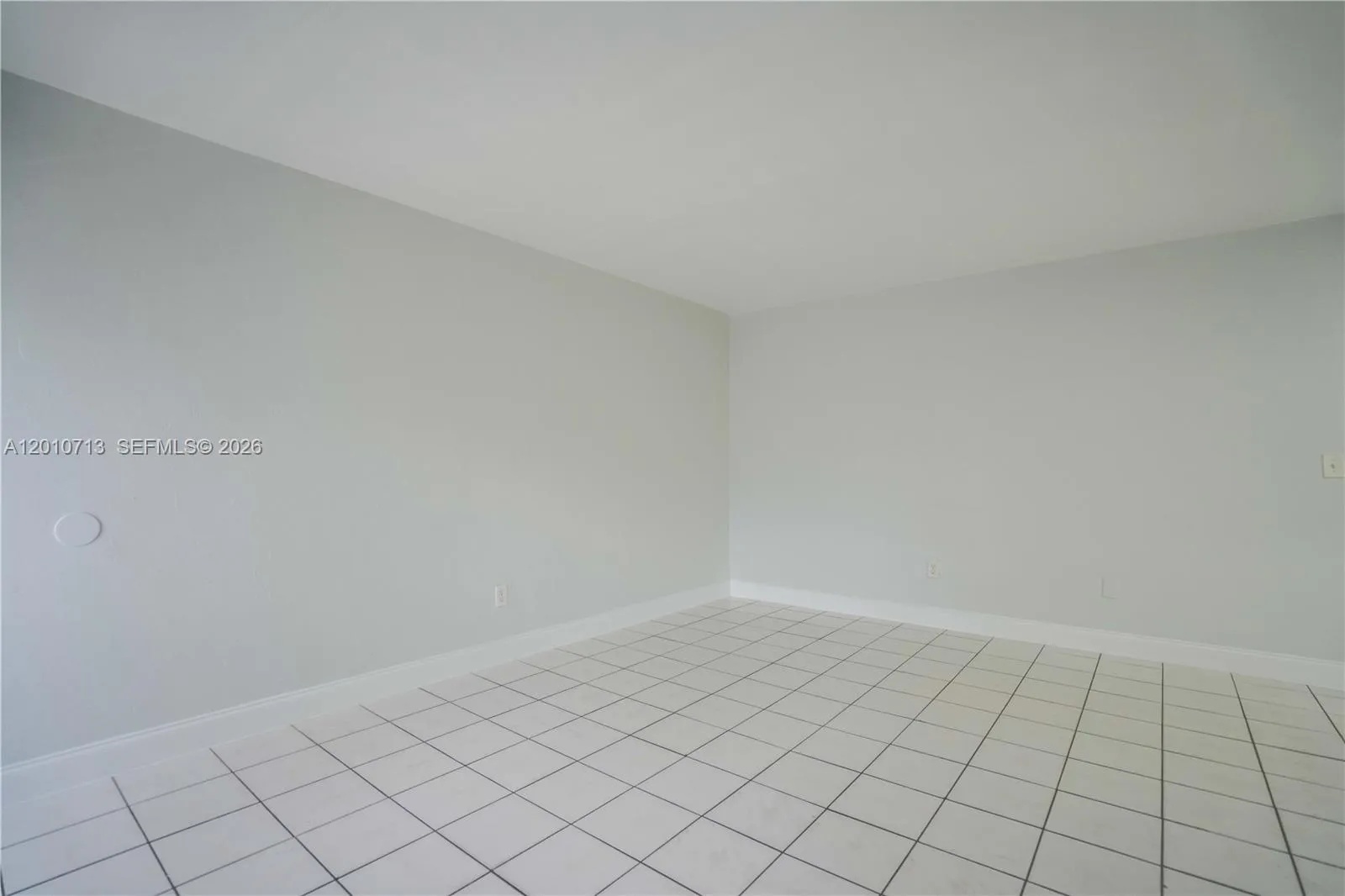 7640 Carlyle Ave # 8A, Miami Beach FL 33141