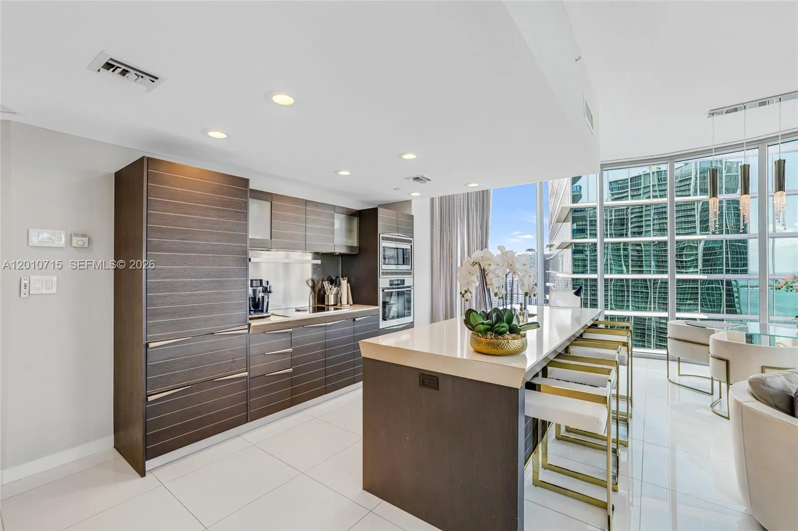 200 Biscayne Boulevard Way # 4401, Miami FL 33131