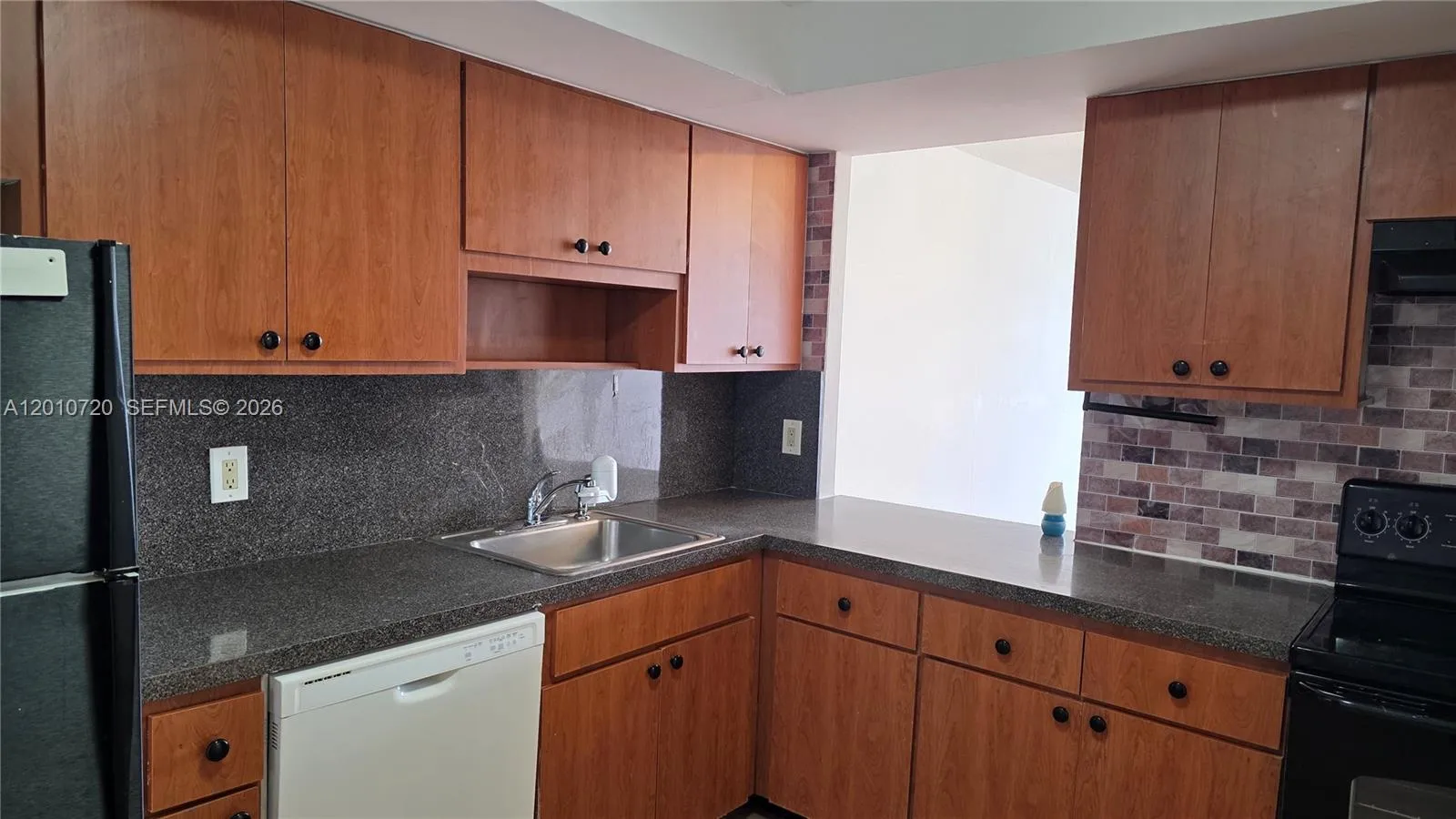 1351 NE Miami Gardens Dr # 413E, Miami FL 33179