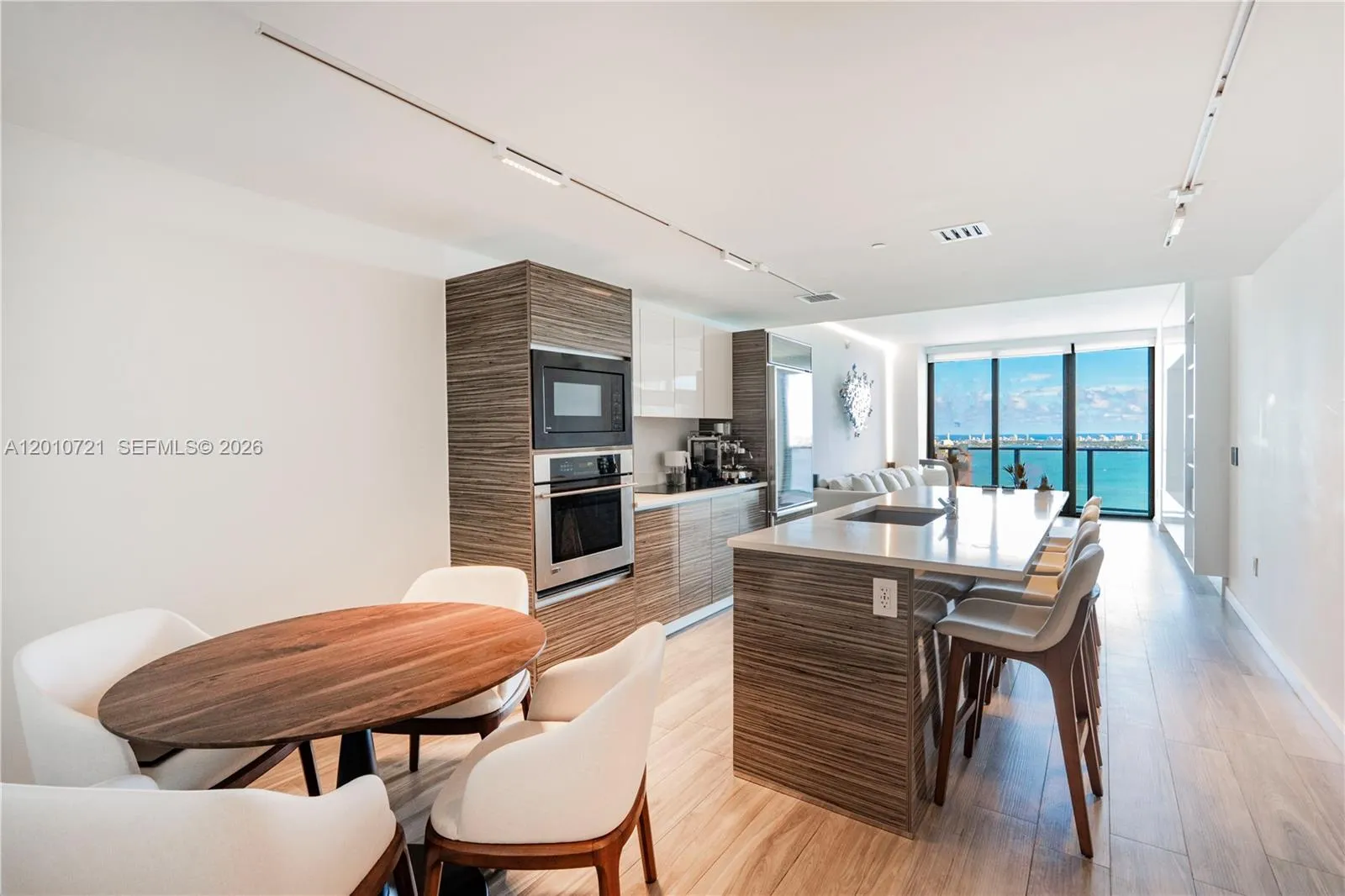 460 NE 28th St # 3402, Miami FL 33137