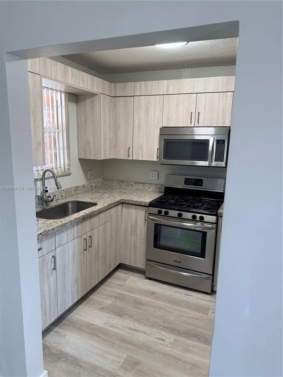2424 SW 12th St # 1, Miami FL 33135