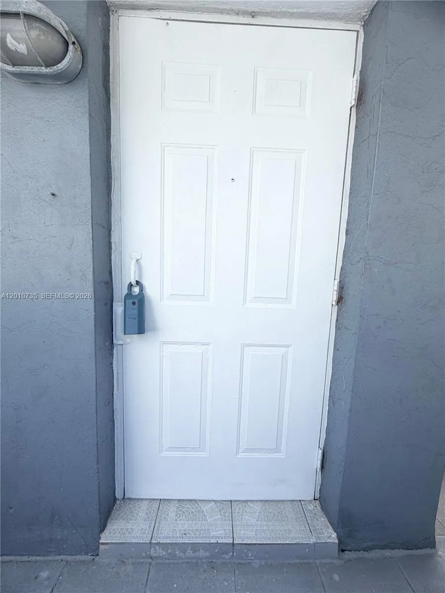 2736 SW 22nd Ave # 2, Miami FL 33133