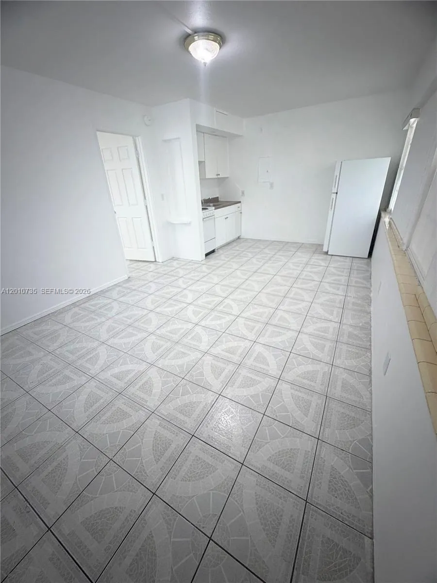 2736 SW 22nd Ave # 2, Miami FL 33133