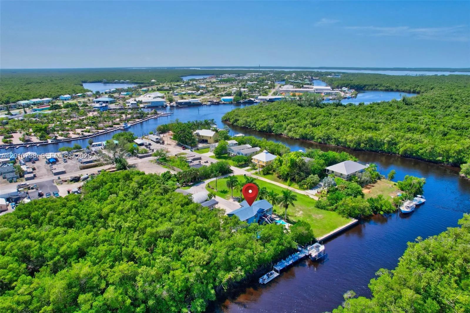 936 Panther Creek Ln, Everglades City FL 34114