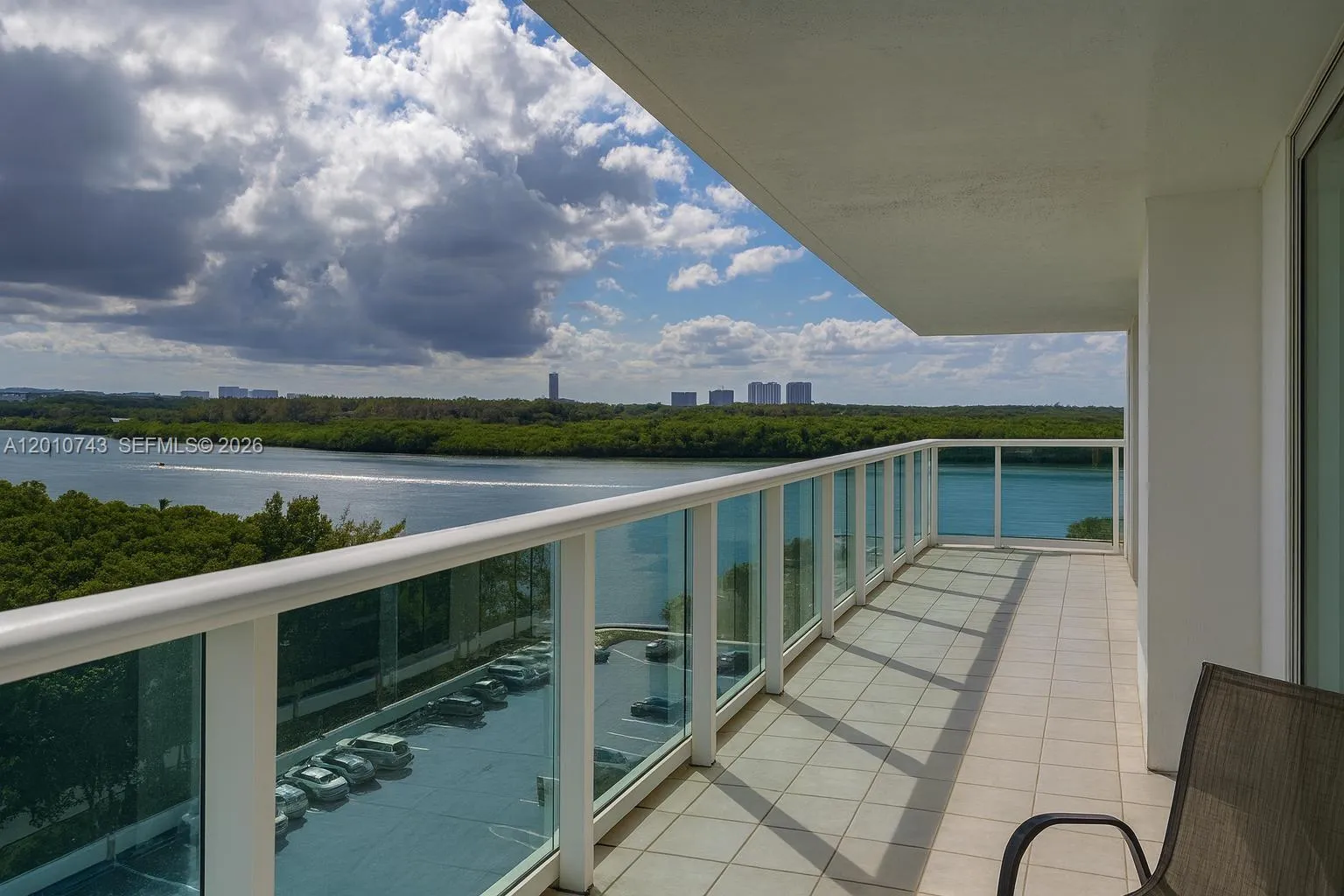 100 Bayview Dr # 1026, Sunny Isles Beach FL 33160