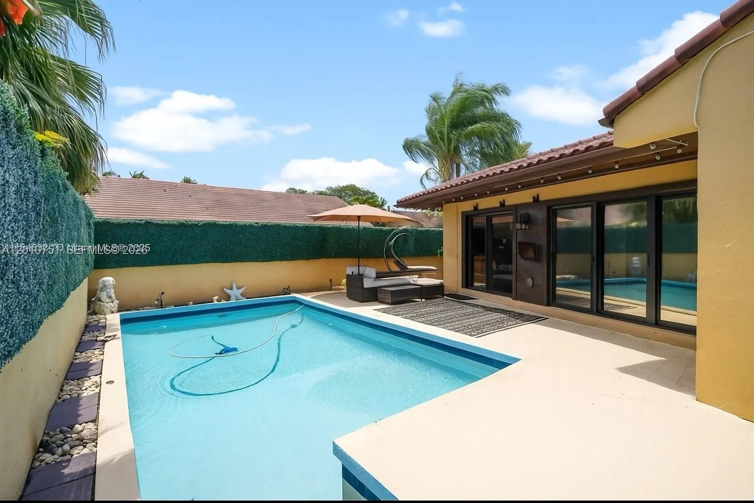 1030 NE 202nd Ter, Miami FL 33179