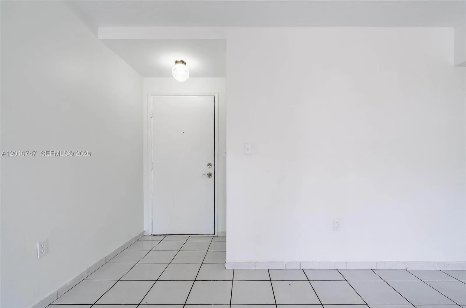 9431 Fontainebleau Blvd # 112, Miami FL 33172