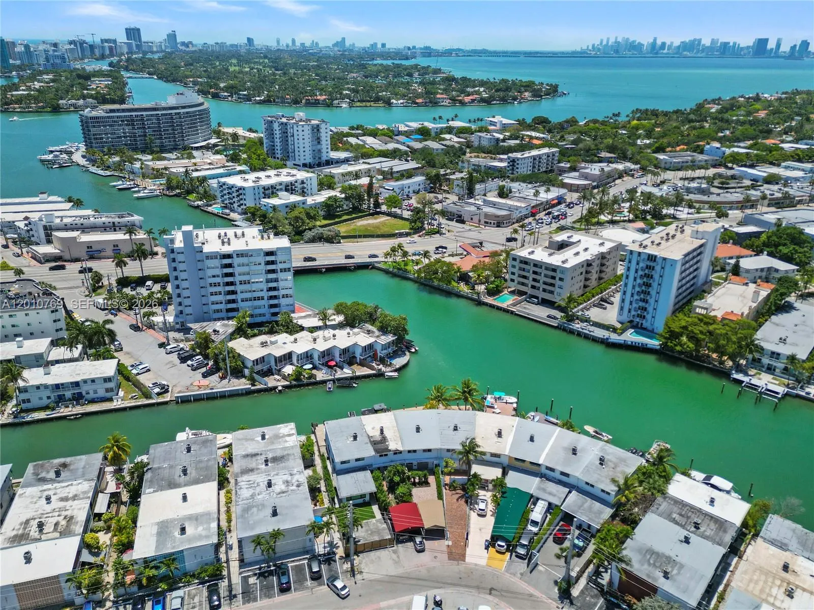 834 Raymond St, Miami Beach FL 33141