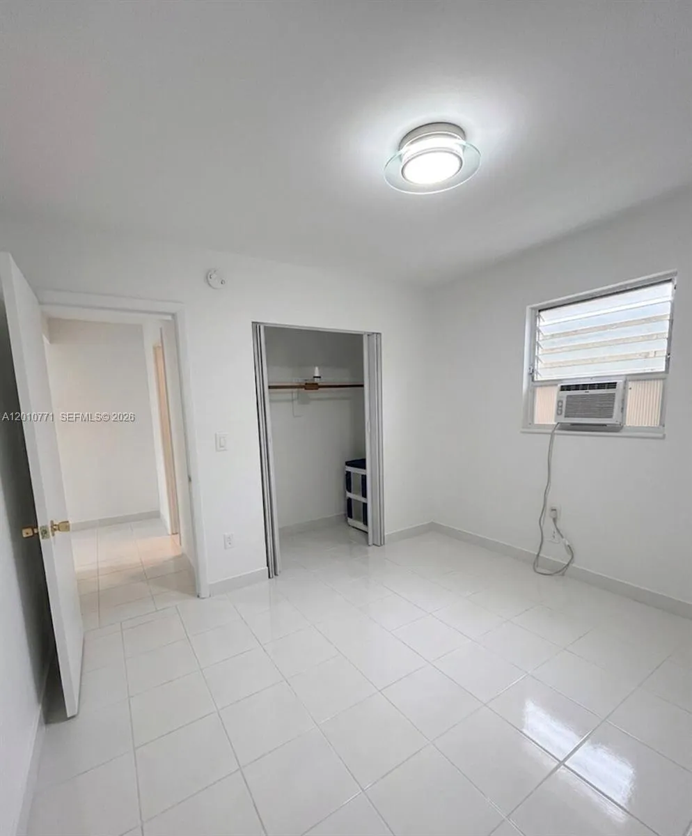 718 SW 11th Ave # 5, Miami FL 33130