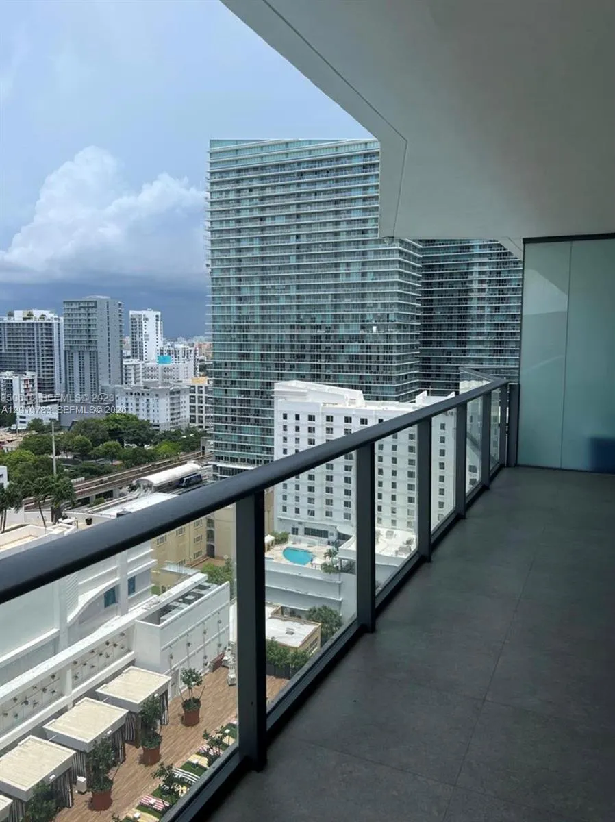 1300 S Miami Ave # 1807, Miami FL 33130