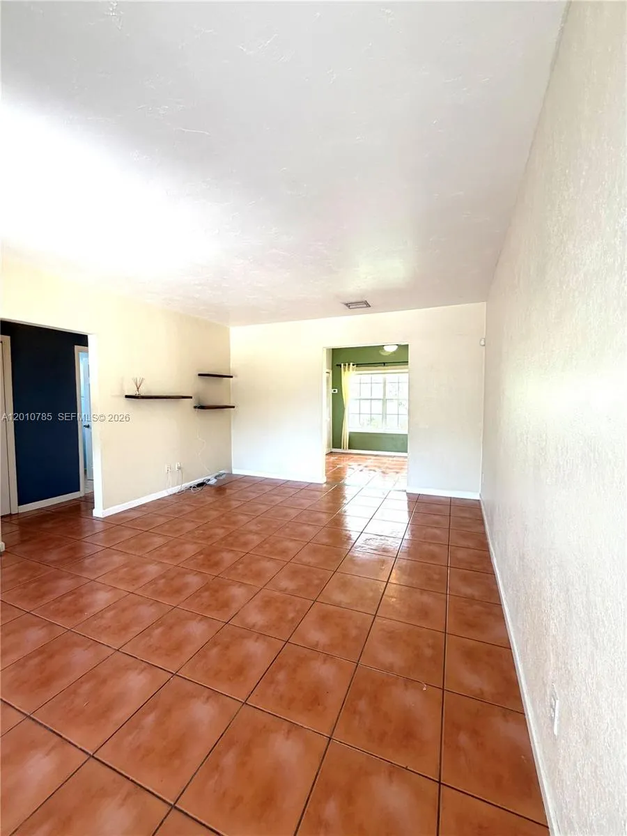 1840 SW 29th Ave # 1840, Miami FL 33145