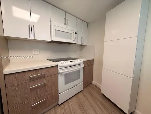 2415 NW 16th St Rd # 1, Miami FL 33125