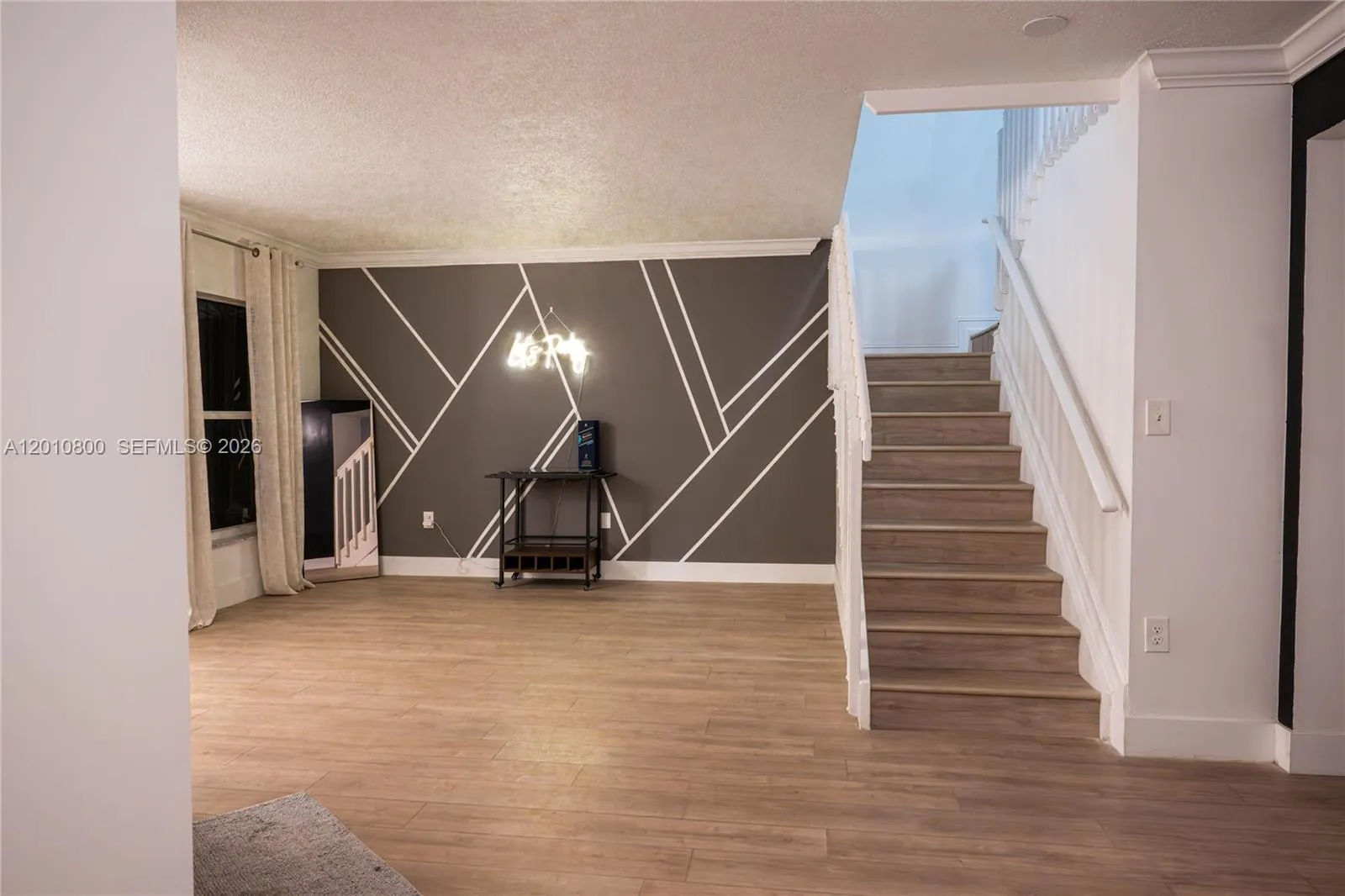 9167 Fontainebleau Blvd # 6, Miami FL 33172
