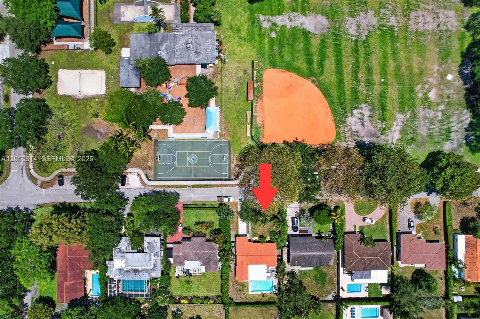 11400 NE 9th Ave, Biscayne Park FL 33161