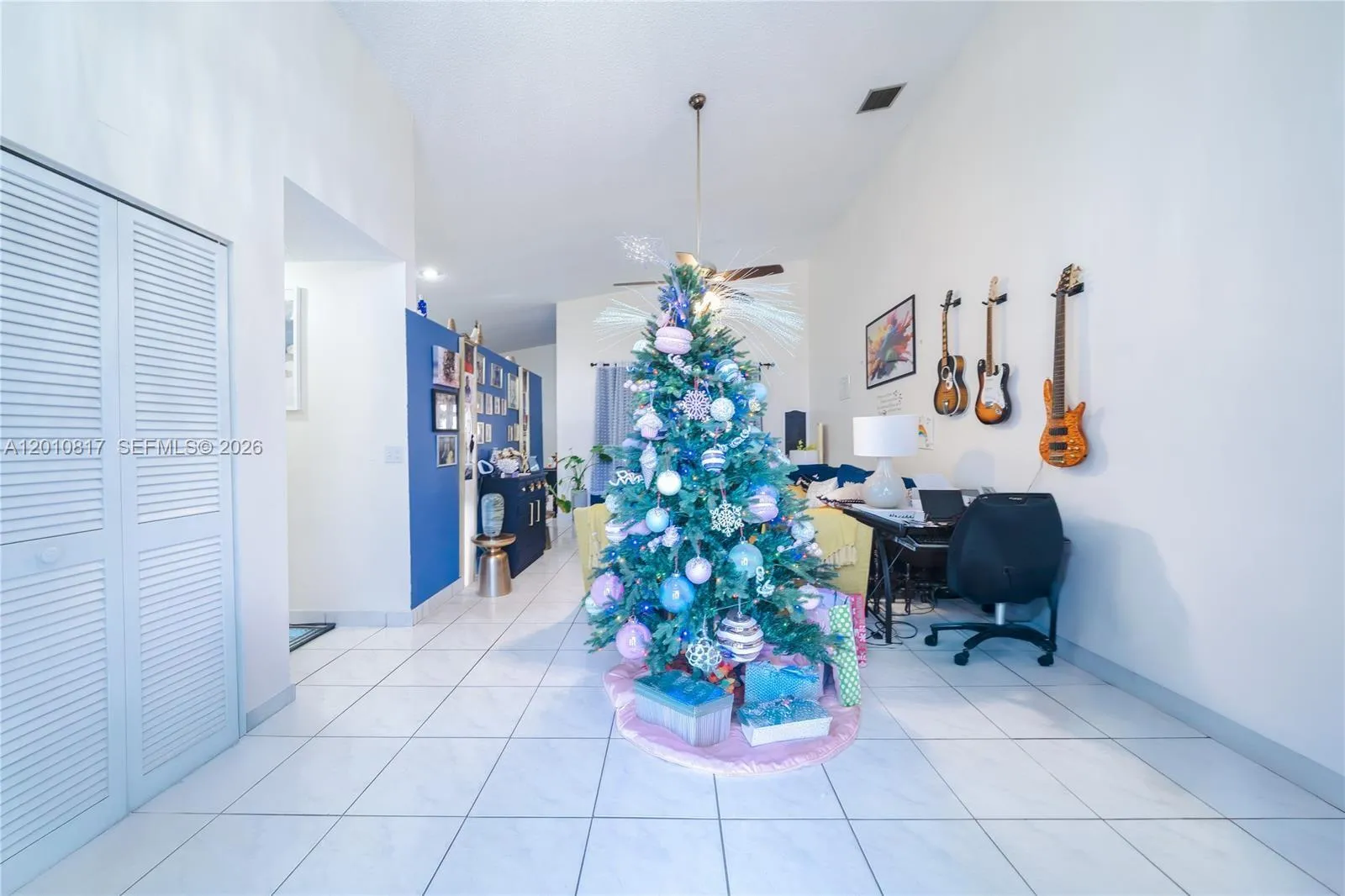 4975 NW 82nd Ter, Lauderhill FL 33351