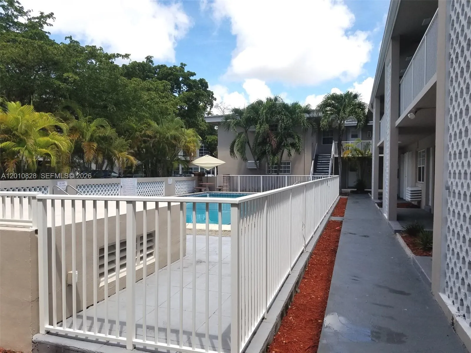 6565 Santona St # B8, Coral Gables FL 33146