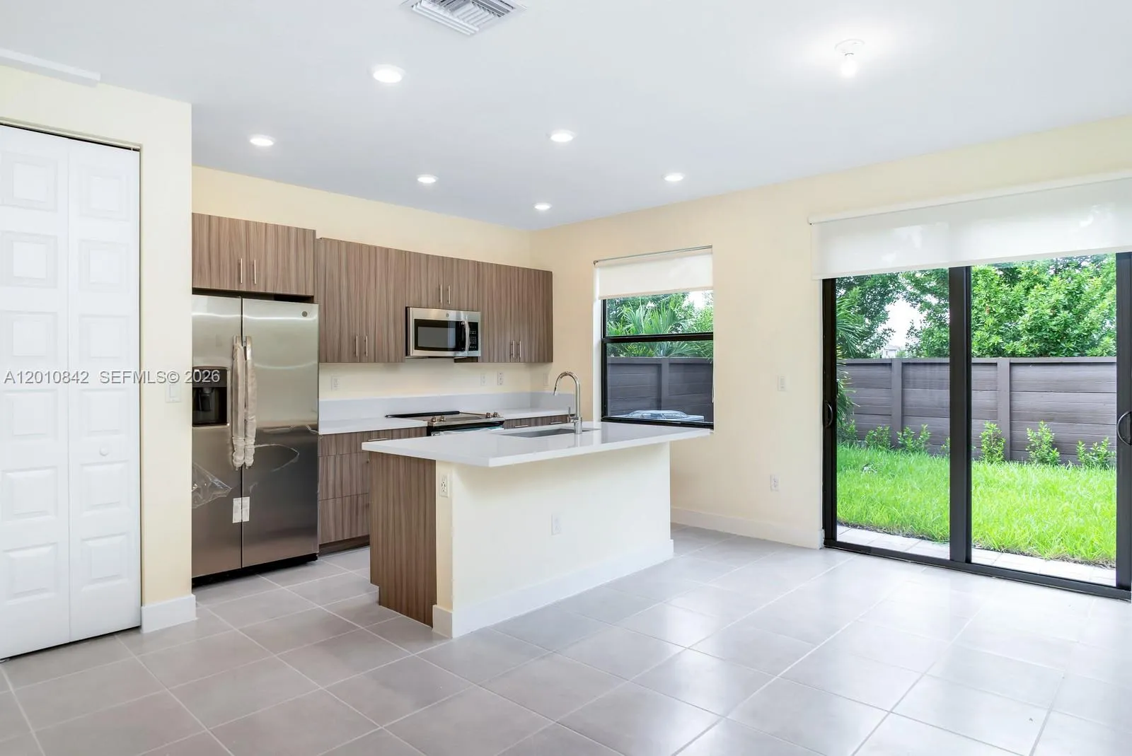 15862 NW 91st Ct # 15862, Miami Lakes FL 33018