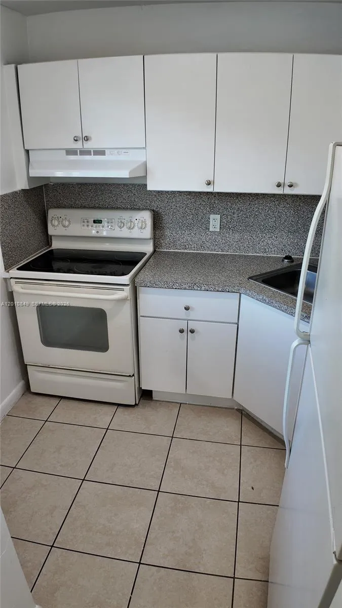 10900 SW 196th St # 106, Cutler Bay FL 33157