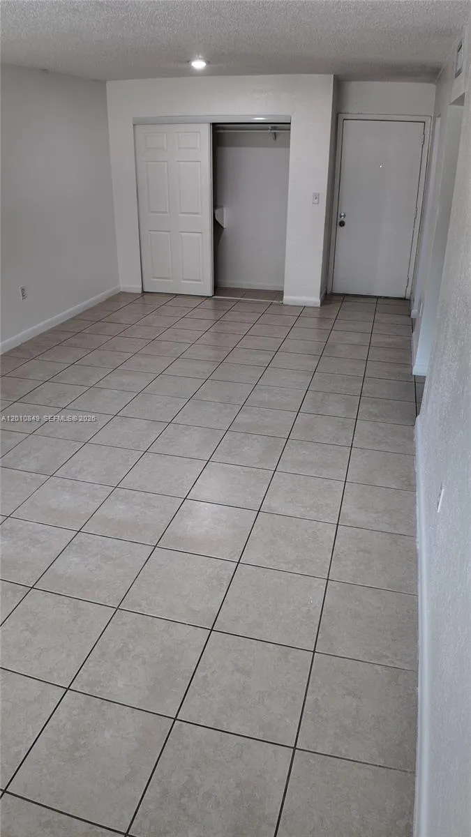 10900 SW 196th St # 106, Cutler Bay FL 33157