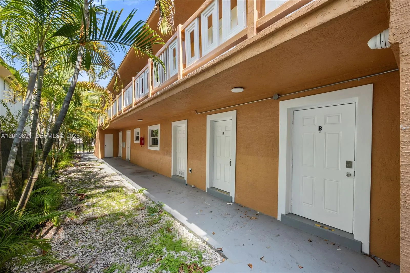 608 SW 16th Ave, Fort Lauderdale FL 33312