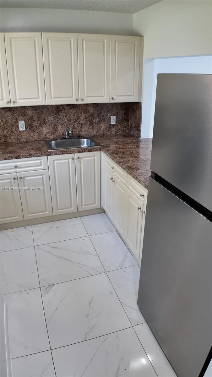 10900 SW 196th St # 103, Cutler Bay FL 33157