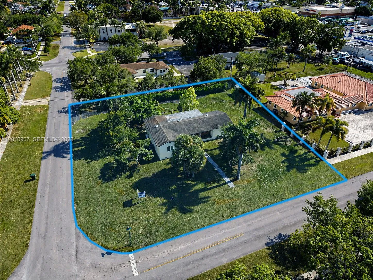 60 NE 16th St, Homestead FL 33030