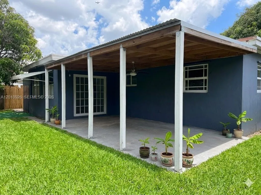2802 SW 67th Ln, Miramar FL 33023