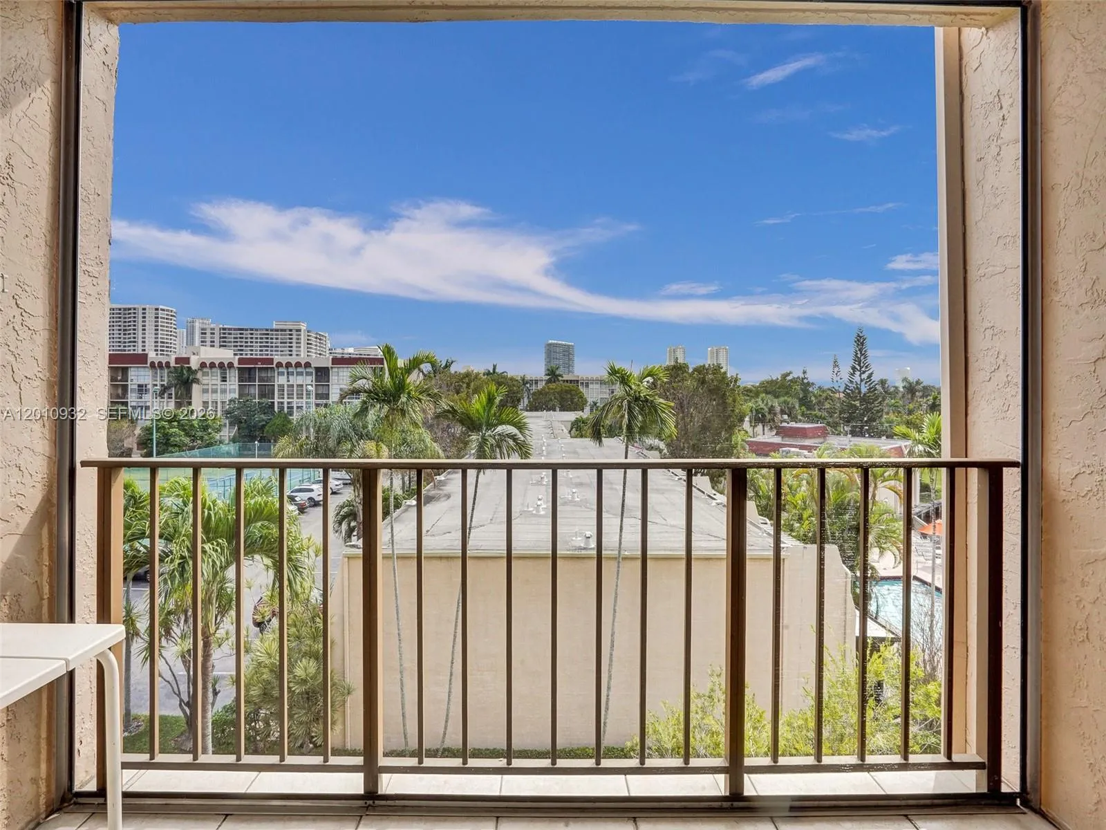 2001 Atlantic Shores Blvd # 419, Hallandale Beach FL 33009