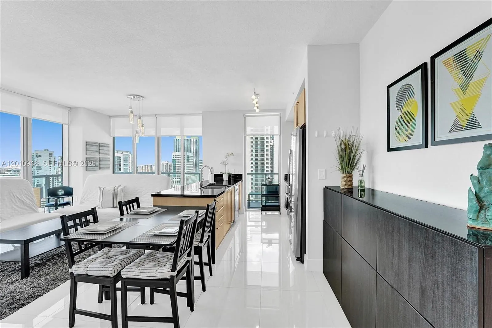 1111 SW 1st Ave, Miami FL 33130